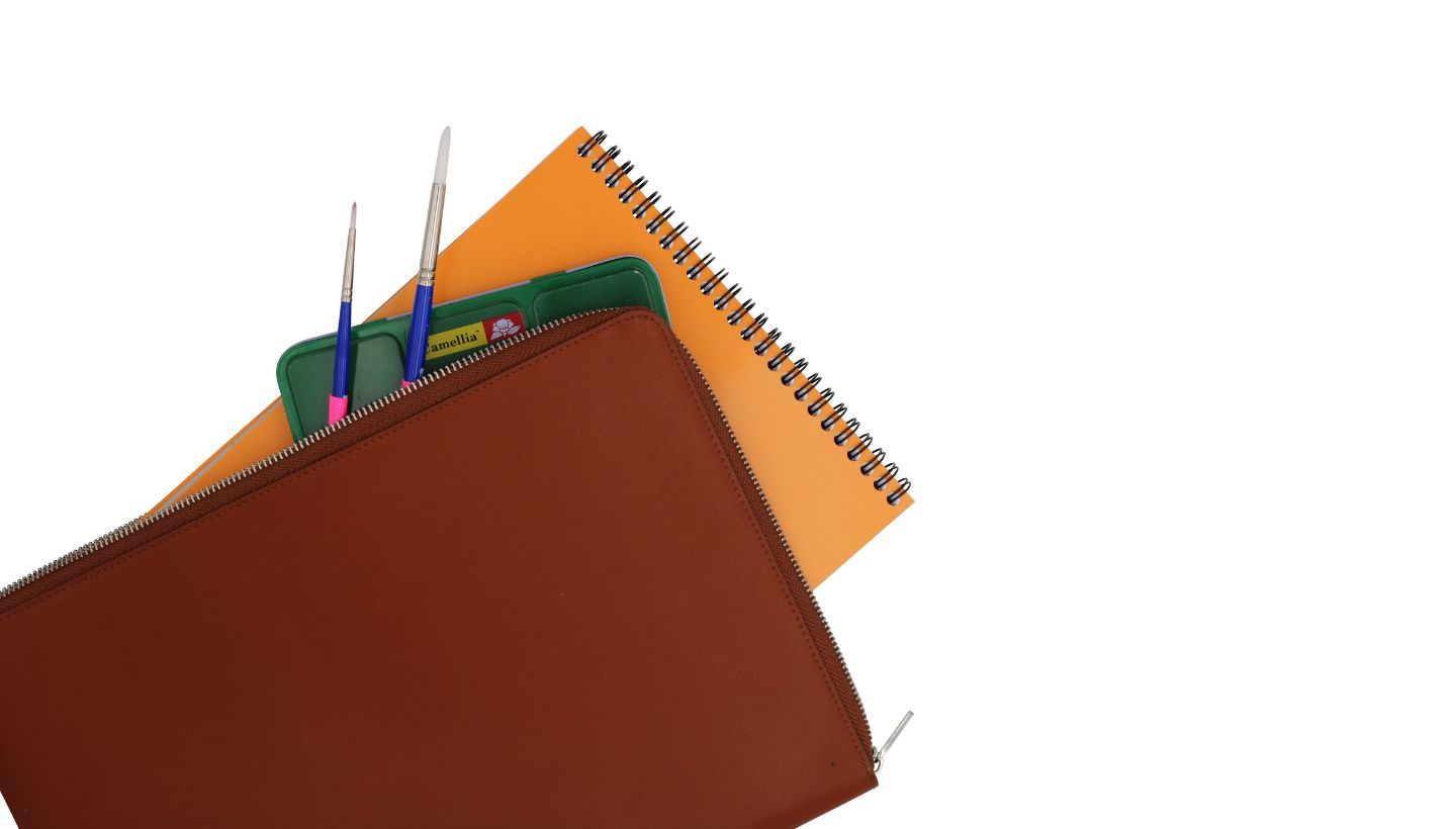 Shop portfolios and and laptop sleeves to keep your notebook and artwork protected | lovenotebooks.com